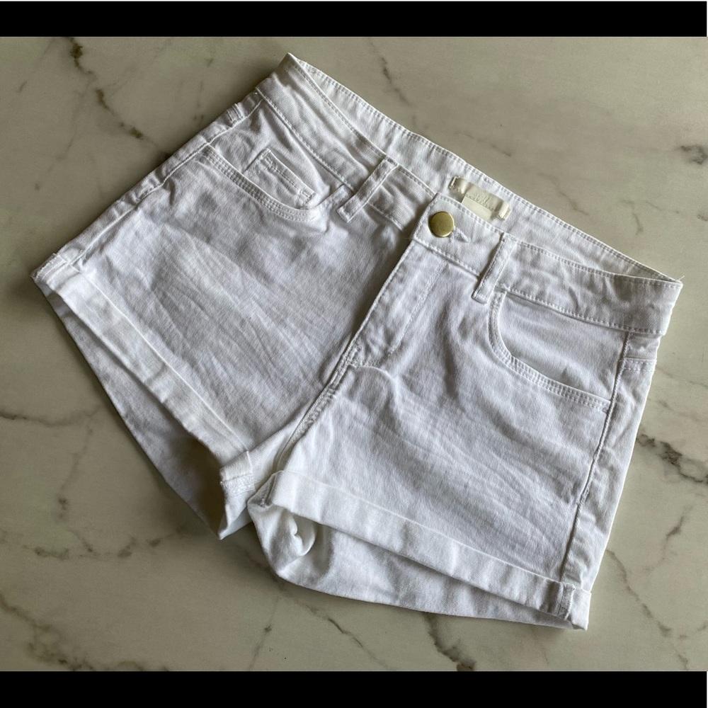 NWOT H&M Women’s Low Rise Cotton Shorts Sz 2